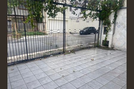 Casa à venda com 226m², 4 quartos e 3 vagas
