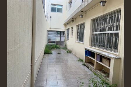 Casa à venda com 226m², 4 quartos e 3 vagas