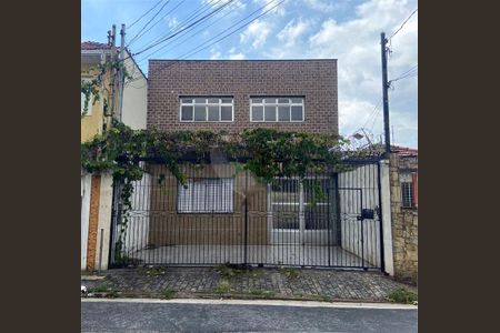 Casa à venda com 226m², 4 quartos e 3 vagas