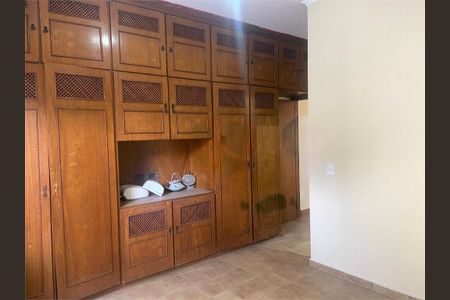 Casa à venda com 226m², 4 quartos e 3 vagas