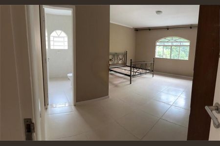 Casa à venda com 250m², 4 quartos e 2 vagas