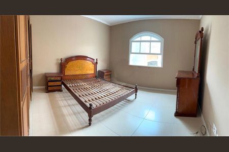 Casa à venda com 250m², 4 quartos e 2 vagas
