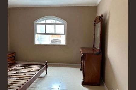 Casa à venda com 250m², 4 quartos e 2 vagas