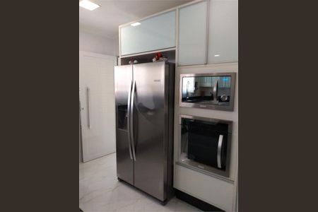 Casa à venda com 370m², 3 quartos e 3 vagas