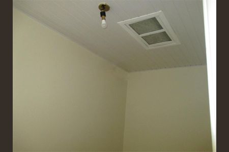 Casa à venda com 80m², 2 quartos e 1 vaga