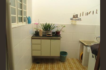 Casa à venda com 80m², 2 quartos e 1 vaga