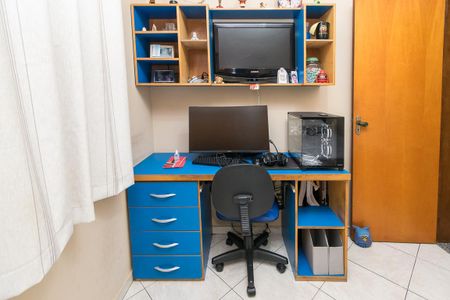 Apartamento à venda com 130m², 3 quartos e 3 vagas Apartamento à venda com 130m², 3 quartos e 3 vagasQuarto 2