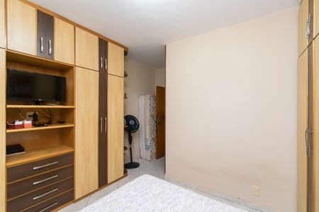 Apartamento à venda com 130m², 3 quartos e 3 vagas Apartamento à venda com 130m², 3 quartos e 3 vagasSuíte