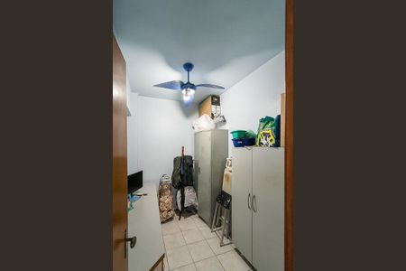 Apartamento à venda com 130m², 3 quartos e 3 vagas Apartamento à venda com 130m², 3 quartos e 3 vagasQuarto de Serviço