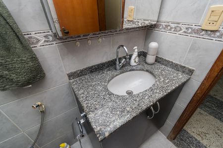 Apartamento à venda com 130m², 3 quartos e 3 vagas Apartamento à venda com 130m², 3 quartos e 3 vagasBanheiro Social