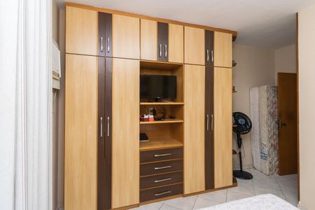 Apartamento à venda com 130m², 3 quartos e 3 vagas Apartamento à venda com 130m², 3 quartos e 3 vagasQuarto 1