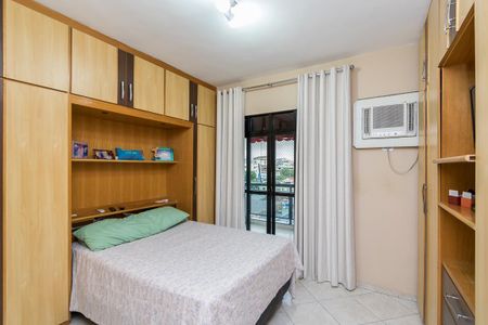 Apartamento à venda com 130m², 3 quartos e 3 vagas Apartamento à venda com 130m², 3 quartos e 3 vagasSuíte