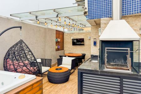 Apartamento à venda com 155m², 2 quartos e 2 vagasCobertura - Churrasqueira e Jacuzzi