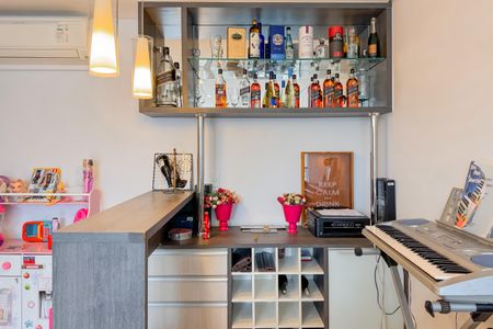 Apartamento à venda com 155m², 2 quartos e 2 vagasCobertura - Sala