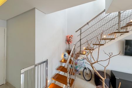 Apartamento à venda com 155m², 2 quartos e 2 vagasEscada - Cobertura