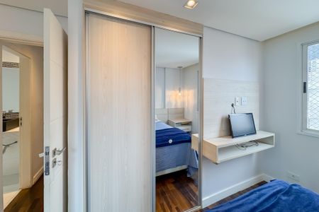 Apartamento à venda com 155m², 2 quartos e 2 vagasSuíte - Armários