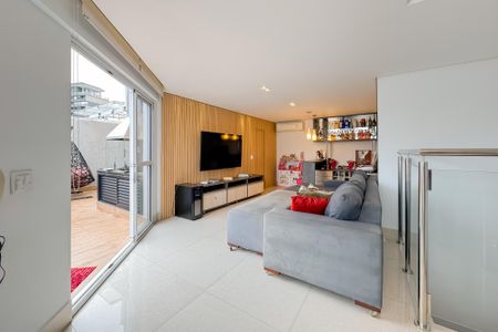 Apartamento à venda com 155m², 2 quartos e 2 vagasCobertura - Sala