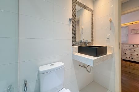 Apartamento à venda com 155m², 2 quartos e 2 vagasBanheiro Social