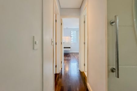 Apartamento à venda com 155m², 2 quartos e 2 vagasCorredor