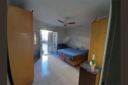 Casa de condomínio à venda com 151m², 2 quartos e 4 vagas