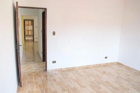 Casa à venda com 160m², 4 quartos e 4 vagas