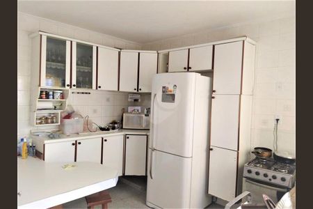 Casa à venda com 160m², 4 quartos e 4 vagas