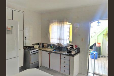 Casa à venda com 160m², 4 quartos e 4 vagas