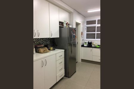 Apartamento à venda com 180m², 4 quartos e 1 vaga