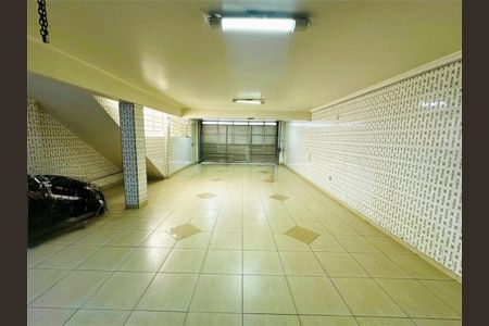 Casa à venda com 300m², 3 quartos e 4 vagas