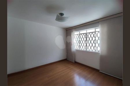 Casa à venda com 140m², 3 quartos e 2 vagas