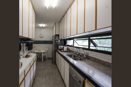 Apartamento à venda com 190m², 3 quartos e 3 vagas