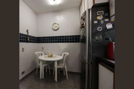 Apartamento à venda com 198m², 4 quartos e 3 vagas