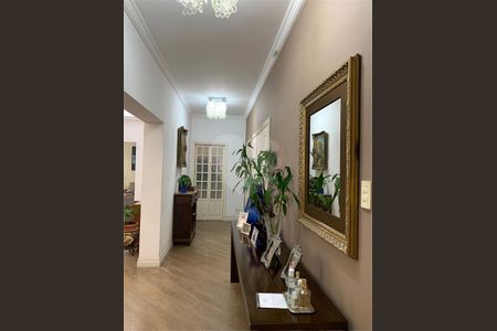 Apartamento à venda com 276m², 4 quartos e 2 vagas