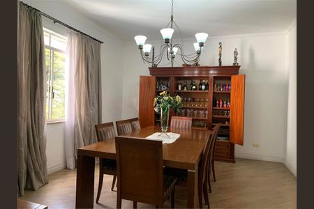 Apartamento à venda com 276m², 4 quartos e 2 vagas