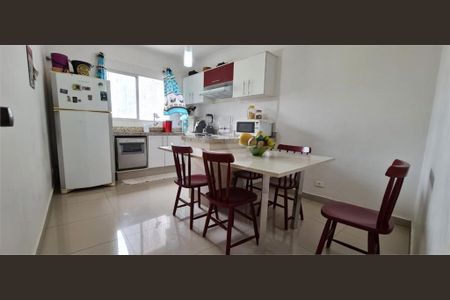 Casa à venda com 120m², 2 quartos e 1 vaga