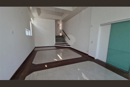 Casa à venda com 532m², 4 quartos e 8 vagas