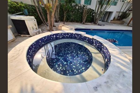 Casa à venda com 532m², 4 quartos e 8 vagas