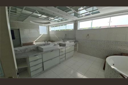Casa à venda com 532m², 4 quartos e 8 vagas