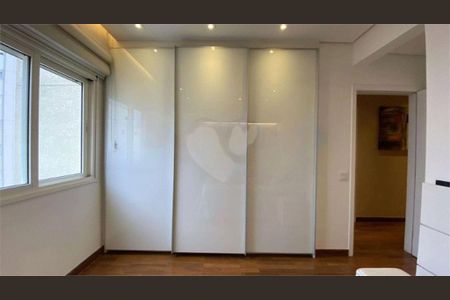 Apartamento à venda com 250m², 4 quartos e 4 vagas