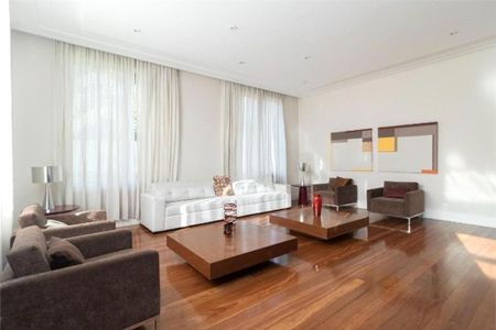 Apartamento à venda com 250m², 4 quartos e 4 vagas
