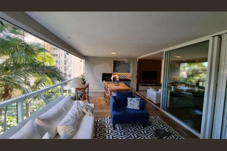 Apartamento à venda com 180m², 4 quartos e 3 vagas