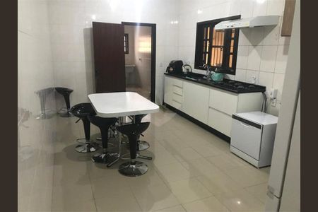 Casa à venda com 158m², 3 quartos e 2 vagas