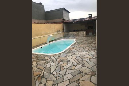 Casa à venda com 158m², 3 quartos e 2 vagas