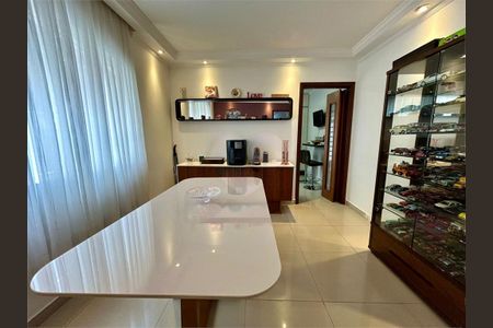 Casa à venda com 190m², 3 quartos e 4 vagas