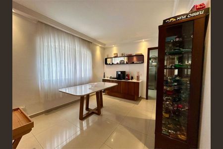 Casa à venda com 190m², 3 quartos e 4 vagas