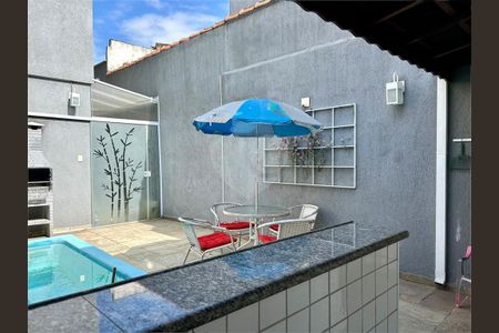 Casa à venda com 190m², 3 quartos e 4 vagas