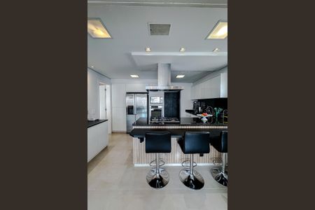 Apartamento à venda com 204m², 3 quartos e 4 vagasCozinha