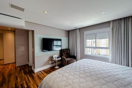 Apartamento à venda com 204m², 3 quartos e 4 vagasSuíte 2