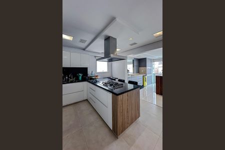 Apartamento à venda com 204m², 3 quartos e 4 vagasCozinha