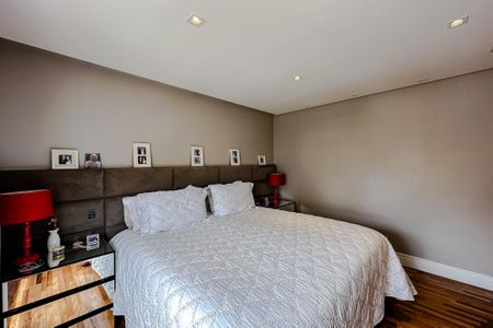 Apartamento à venda com 204m², 3 quartos e 4 vagasSuíte 2